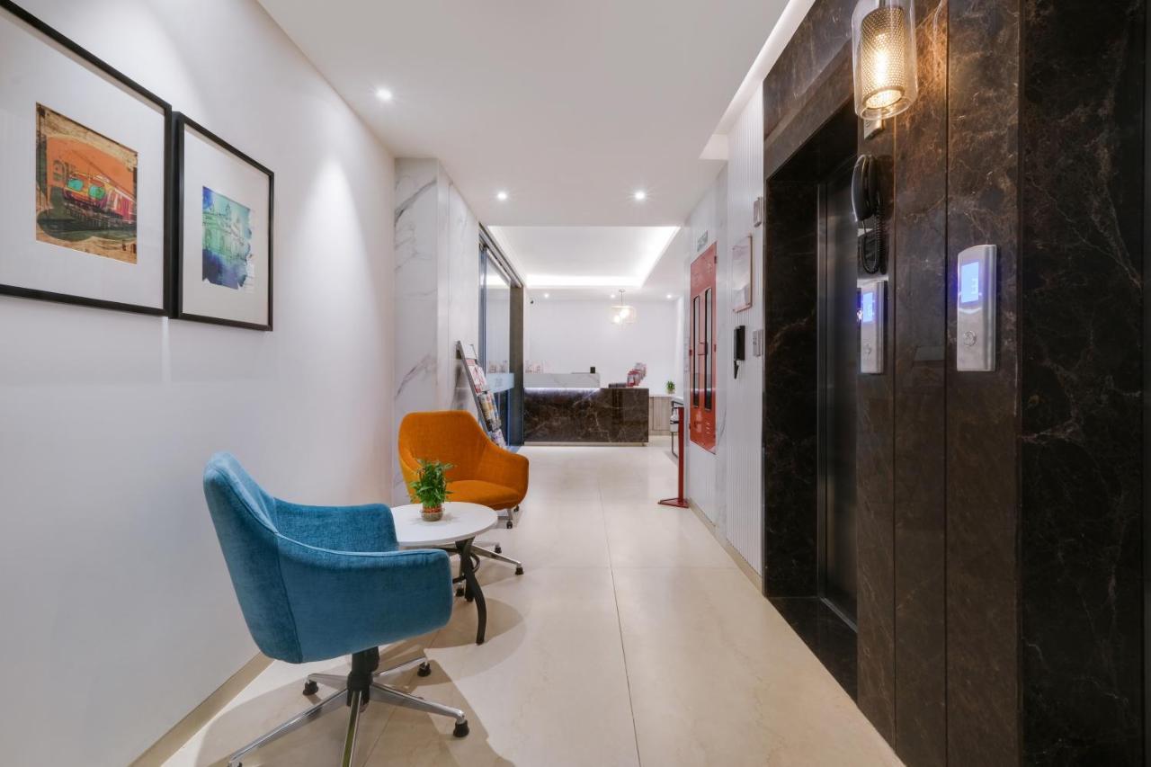 7 Apple Hotel Mahape, ナビムンバイ エクステリア 写真