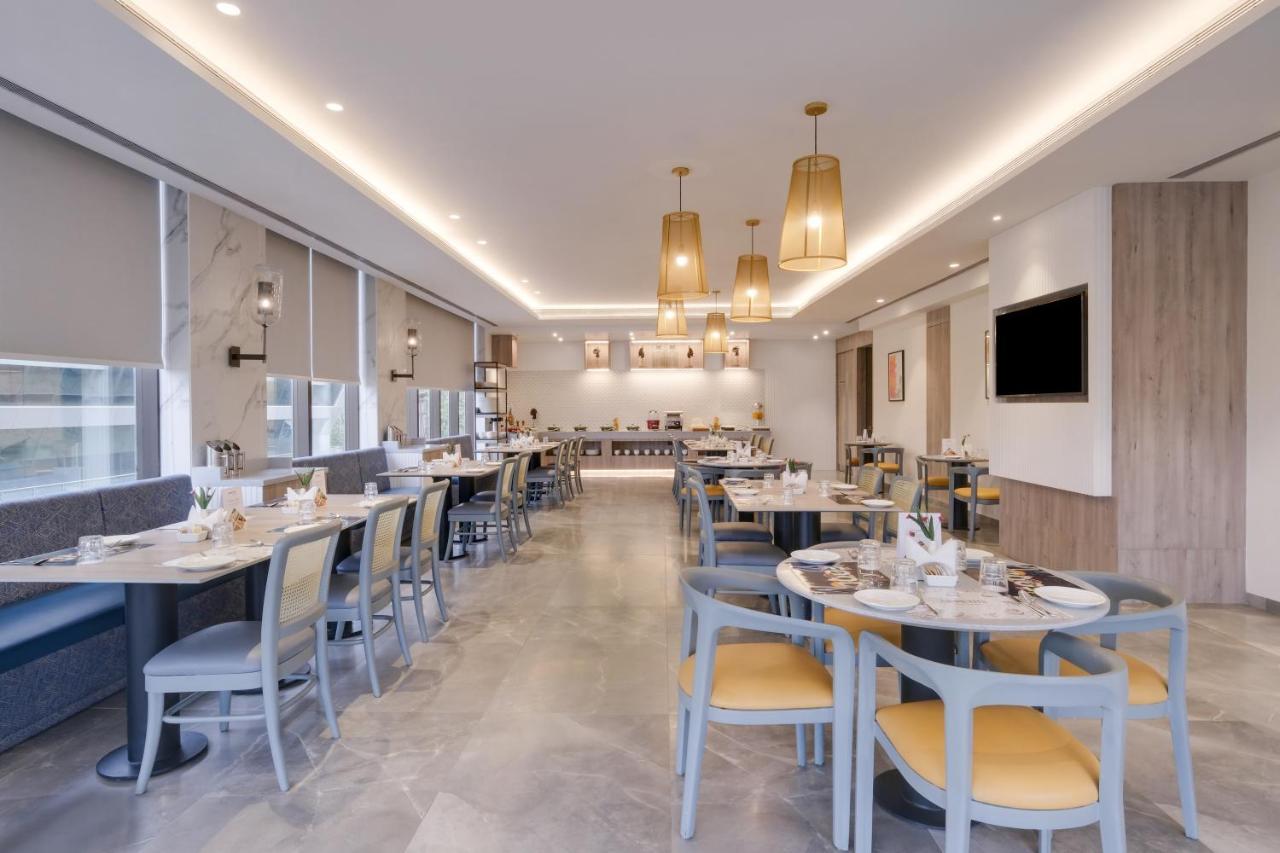7 Apple Hotel Mahape, ナビムンバイ エクステリア 写真
